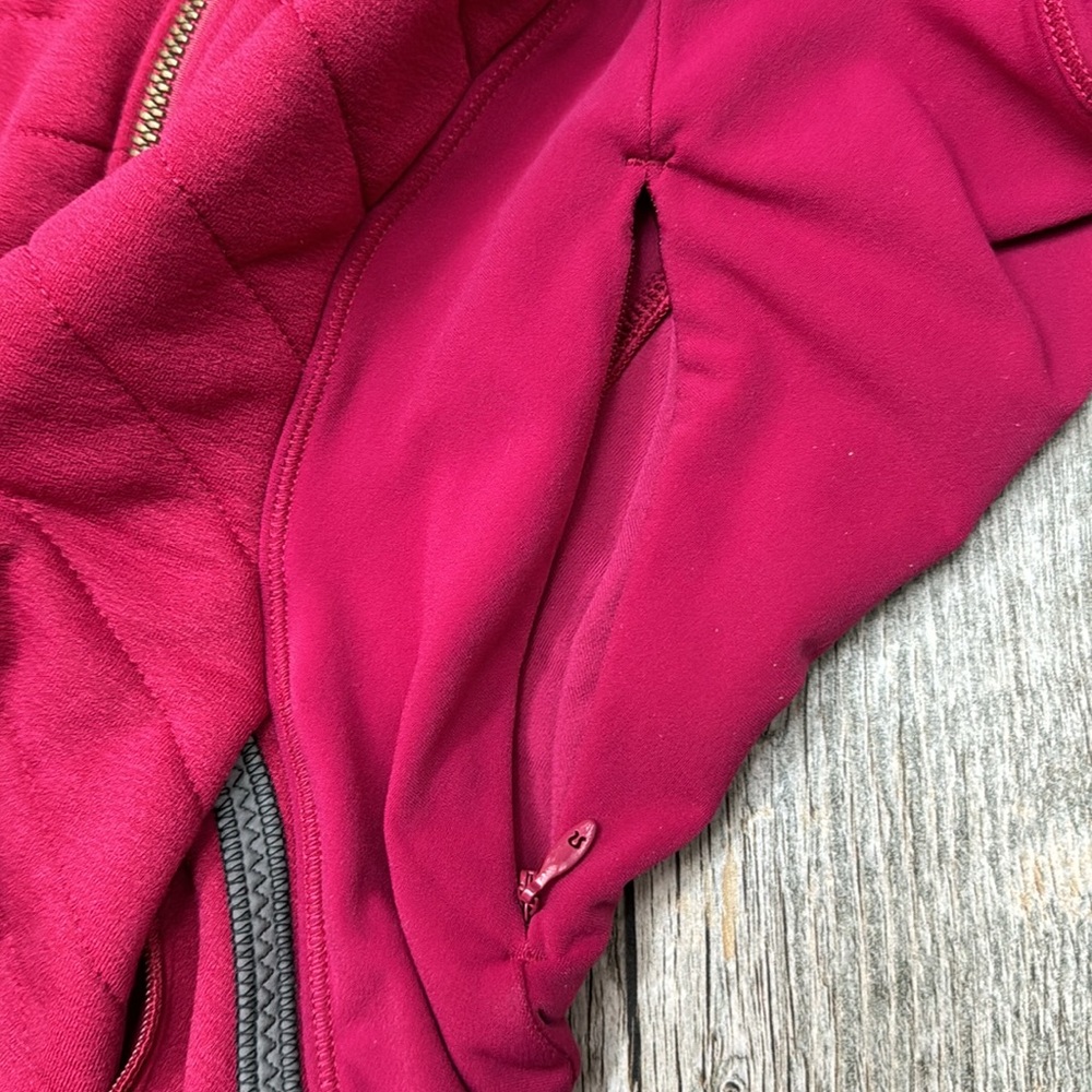 Lululemon Fleece Out Jacket
Berry Rumble 4 - Picture 9 of 12